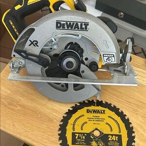 DEWALT XR Circular Saw - Silver and Black